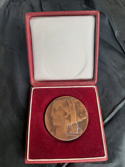 Medaile,vyznamenání různé,socialismus. - 5