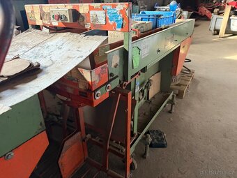 Třídička cibule, 3 frakce, obsahuje dva vážící a balicí stro - 5