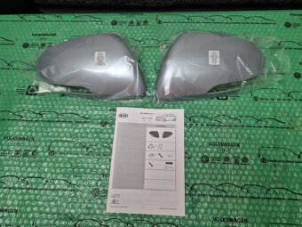 kryty vnějších zrcátek stříbrné Kia Rio (YB) H8431ADE00SL - 5
