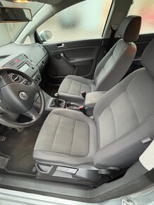 VW Golf  1.6 FSI 85kw r.v. 5/2005 najeto 111tis - 5