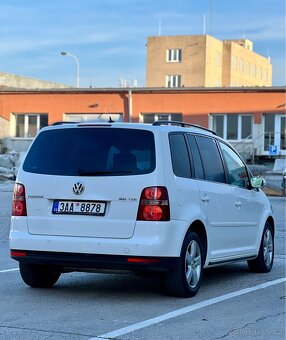 VW Touran 2009 2.0tdi DSG facelift - 5