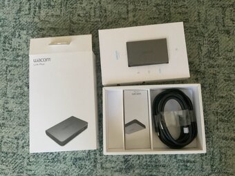 Wacom Cintiq Pro 13 + bohaté příslušenství – jako nové - 5