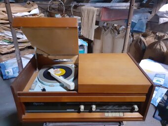 Gramoradio Tesla Opereta 1021 A - 5