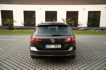 VW Passat 1.4 TSI 110kw Highline kombi - 5