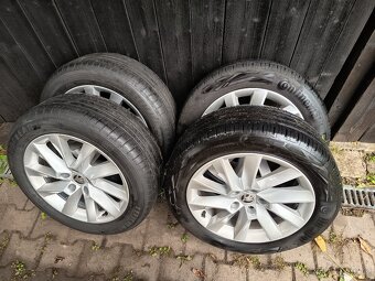 Prodám originál letní sadů kol R17" na škoda Superb - 5