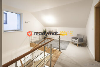 Prodej luxusního rodinného domu 4+kk s terasou v Hodoníně - 5