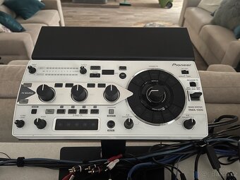 Pioneer dj rmx 1000 + stojan + UDG bag - 5