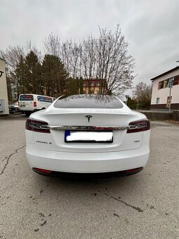 Tesla model S 75D - 5