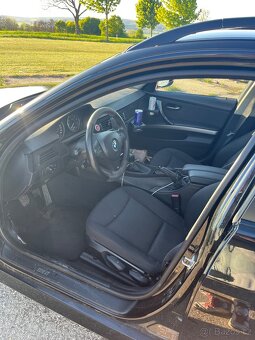 BMW e91 325i 160kw - 5