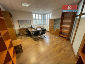 Pronájem kancelářského prostoru, 156 m², Třinec, ul. 1. máje - 5