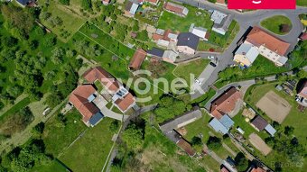 Pozemek Dobrkovice - centrum obce, pěkná a klidná lokalita - 5