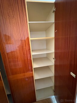 Vysoká skříň (šířka 242 cm, výška 203 cm) - 5