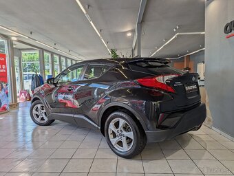 Toyota C-HR 1.8 Hybrid 90kW KAMERA, LANE ASSIST, ČR - 5