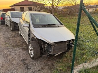 Mercedes b180 cdi díly - 5