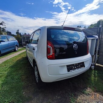 Volkswagen up 1.0 mpi benzín rok 2013 - 5
