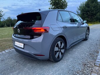 Volkswagen ID.3 Pro – elektro, po servisu VW, 2022, SoH 92% - 5