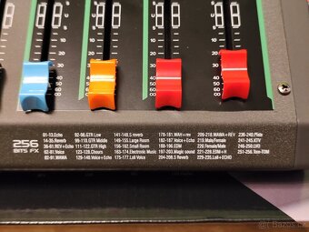 Prodám mixpult 8 Channel+4ks bezdrátové UHF mikrofony - 5