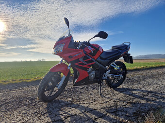 Honda CBR 125R - 5