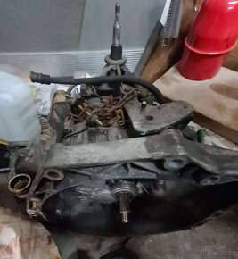 DÍLY z Renault espace grand 2.2 díly - 5