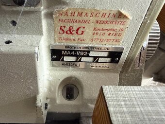 Průmyslový šicí stroj / Overlock Brother MA4-V92 - 5