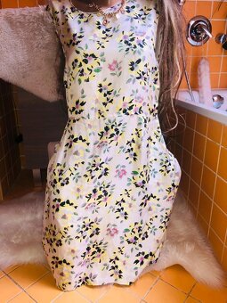 saty# hedvabne# Essentiel# kvetinove# silk# spolecenske - 5