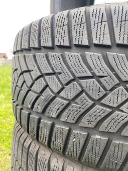 255/40 R20 GoodYear - 5