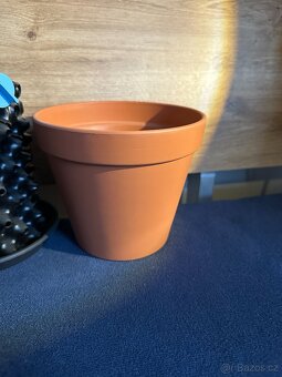 Sada květináčů + samozavlažovač – 2x Air-Pot 1L, hnědý květi - 5