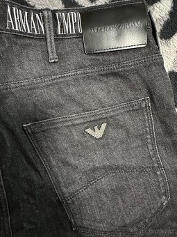 Dziny Armani - 5