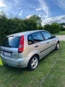 Ford fiesta - 5