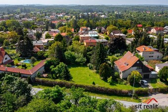 Lukrativní velký pozemek pro stavbu RD, 1100 m2, exklusivní - 5