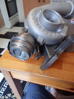 prodam nove turbo na transportera T5 2,5 tdi - 5