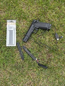Airsoft sekundární a primární zbraň s vybavením - 5