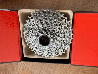 Komponenty silnicni SRAM kliky, kazeta, kotouce, prevodnik - 5