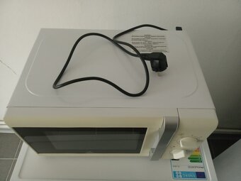Spotřebiče a skříňky - 5