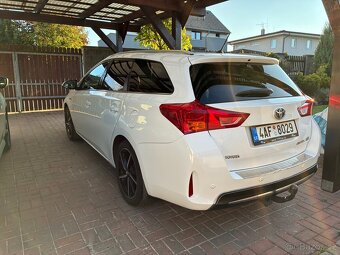 Toyota Auris TS Hybrid Executive - 5