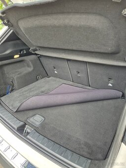 Mercedes Benz GLA200d 2.0 - 5