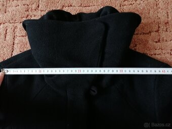 Dámský černý flaušový kabát vel. 38 - 5
