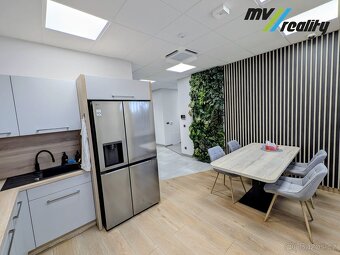 Milovice, pronájem moderních kanceláří o velikostech 20,5 m2 - 5