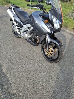 Suzuki V-strom 1000 - 5