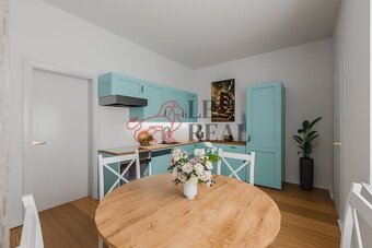 Prodej rodinného domu 220 m2, pozemek 390 m2 - 5