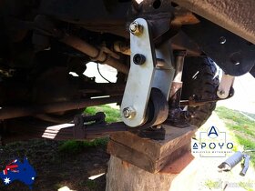HOUPAČKA LISTOVÉHO PERA NISSAN PATROL K160/260 - 5