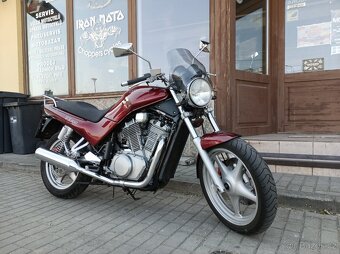 Suzuki VX 800 - 5