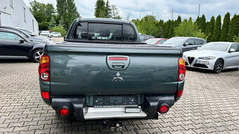 2.5DI-D  Double Cab Intense  4x4 - 5