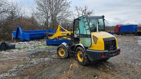 Nakladač KOMATSU WA 70-5 kloubový - 5