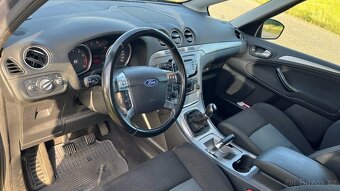 Ford S-Max 2.0 benzin 107 kw - velmi hezký - 5