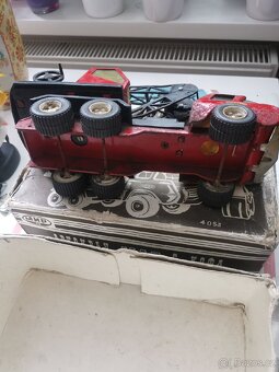 Stará retro hračka Bulharské plechové auto - 5