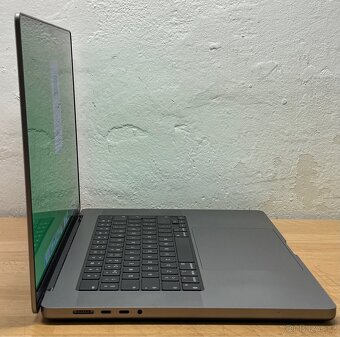 MacBook Pro 16” 2021 /16GB RAM/512GB SSD/Záruka - 5