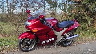 Kawasaki ZZR 1100 - 5