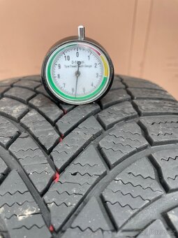 Zimní pneu 235/50/19 - 5
