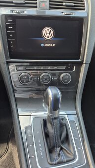 VW e-golf facelift 100kw baterie 36.6kwh 2018 - 5